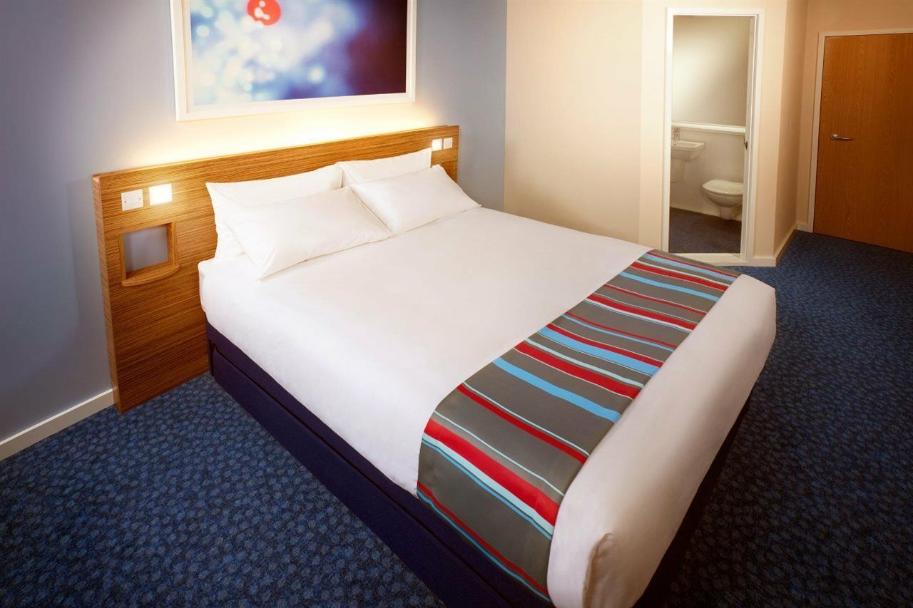 Travelodge Newcastle Whitemare Pool Low Walker Zewnętrze zdjęcie